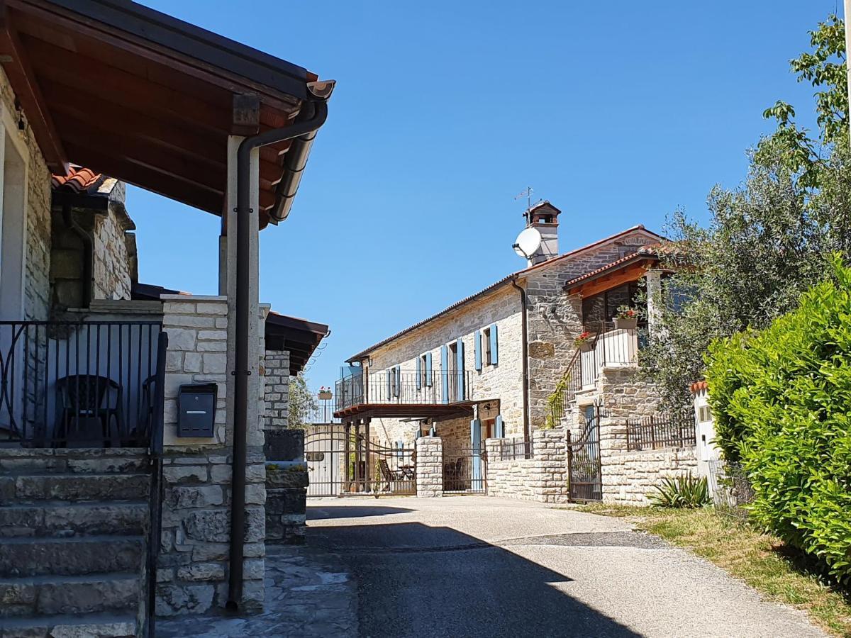 Casa Dei Boscarini Buje Exterior foto